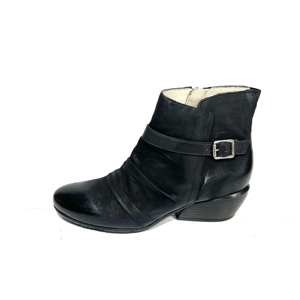 Miz Mooz Line Ankle Boots Womens Size 40 US 9.5 Buckle Black Leather. - Picture 1 of 10